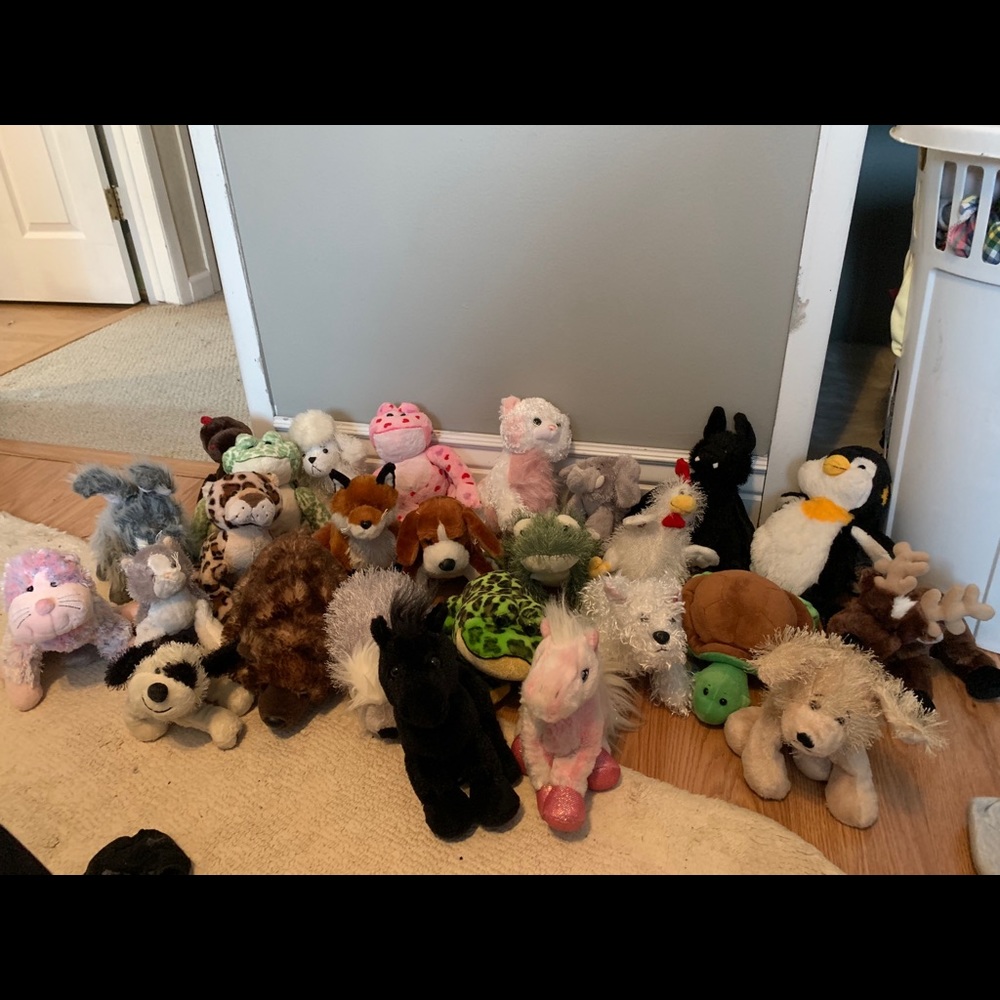 26 GENTLY USED NO CODE WEBKINZ